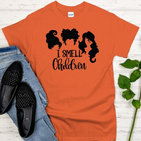 I smell children orange tee